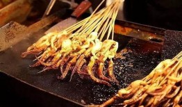 路边摊鱿鱼爆料视频播放,揭秘网红美食背后的制作过程